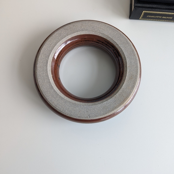 Raku Ceramic circular vase - Picture 5 of 7